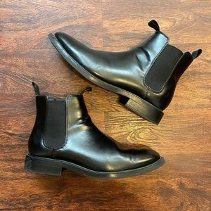 H&M Black Chelsea Boot - Size 42